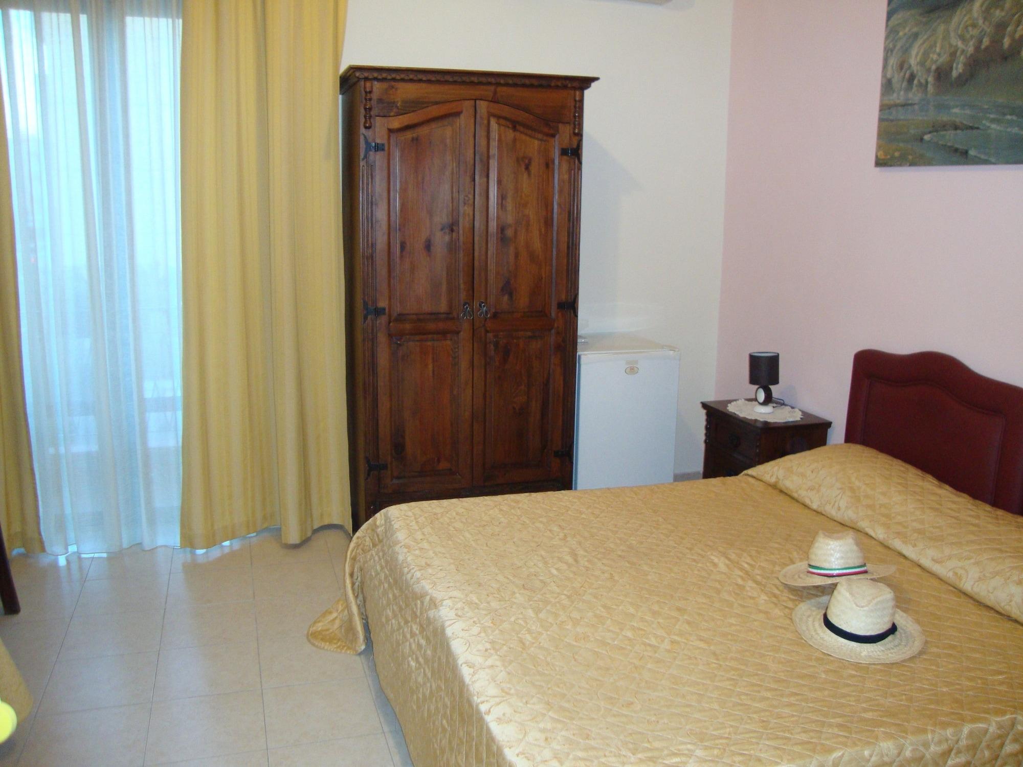 Bed & Breakfast Delle Palme Trapani Bagian luar foto