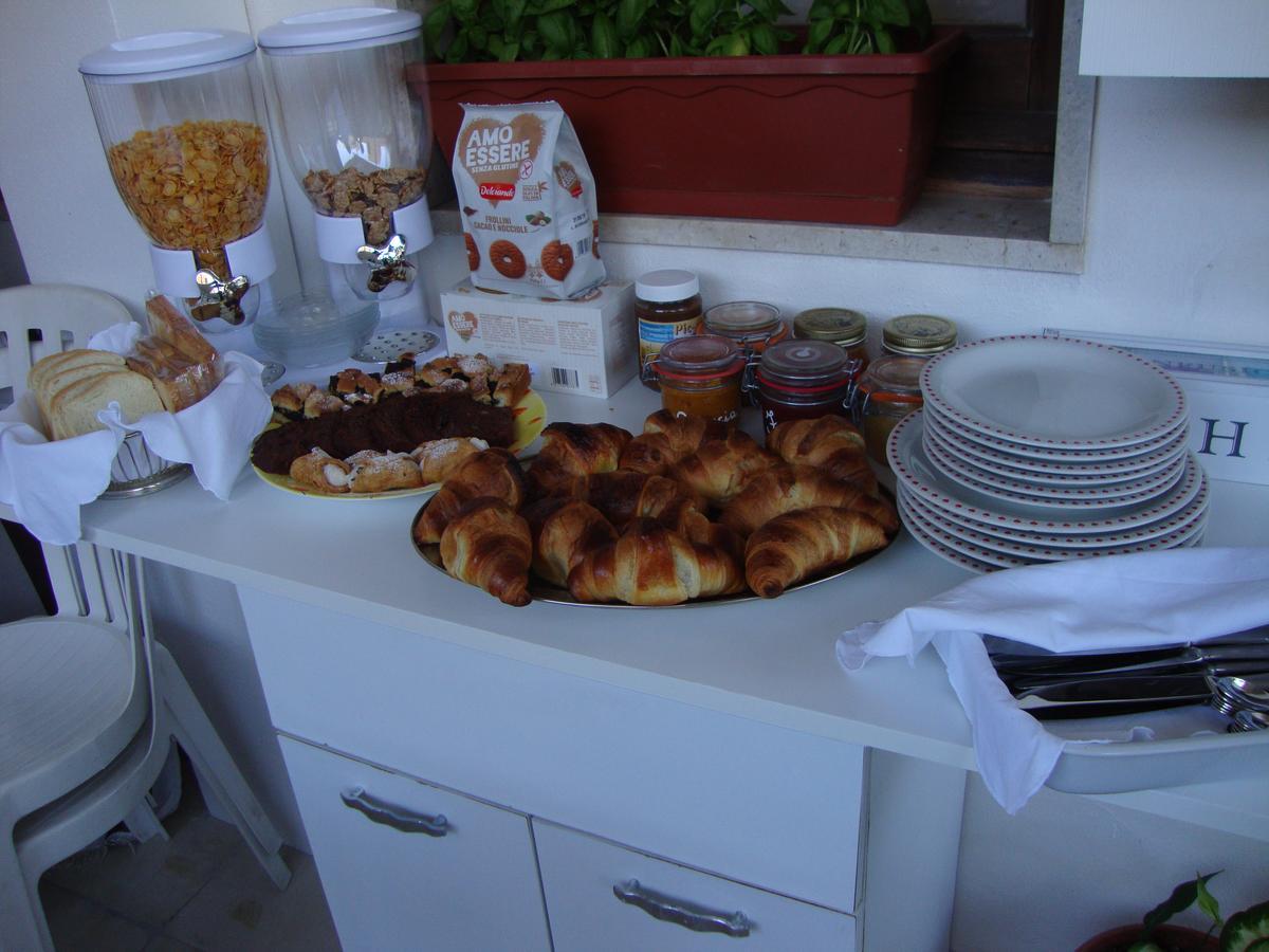 Bed & Breakfast Delle Palme Trapani Bagian luar foto
