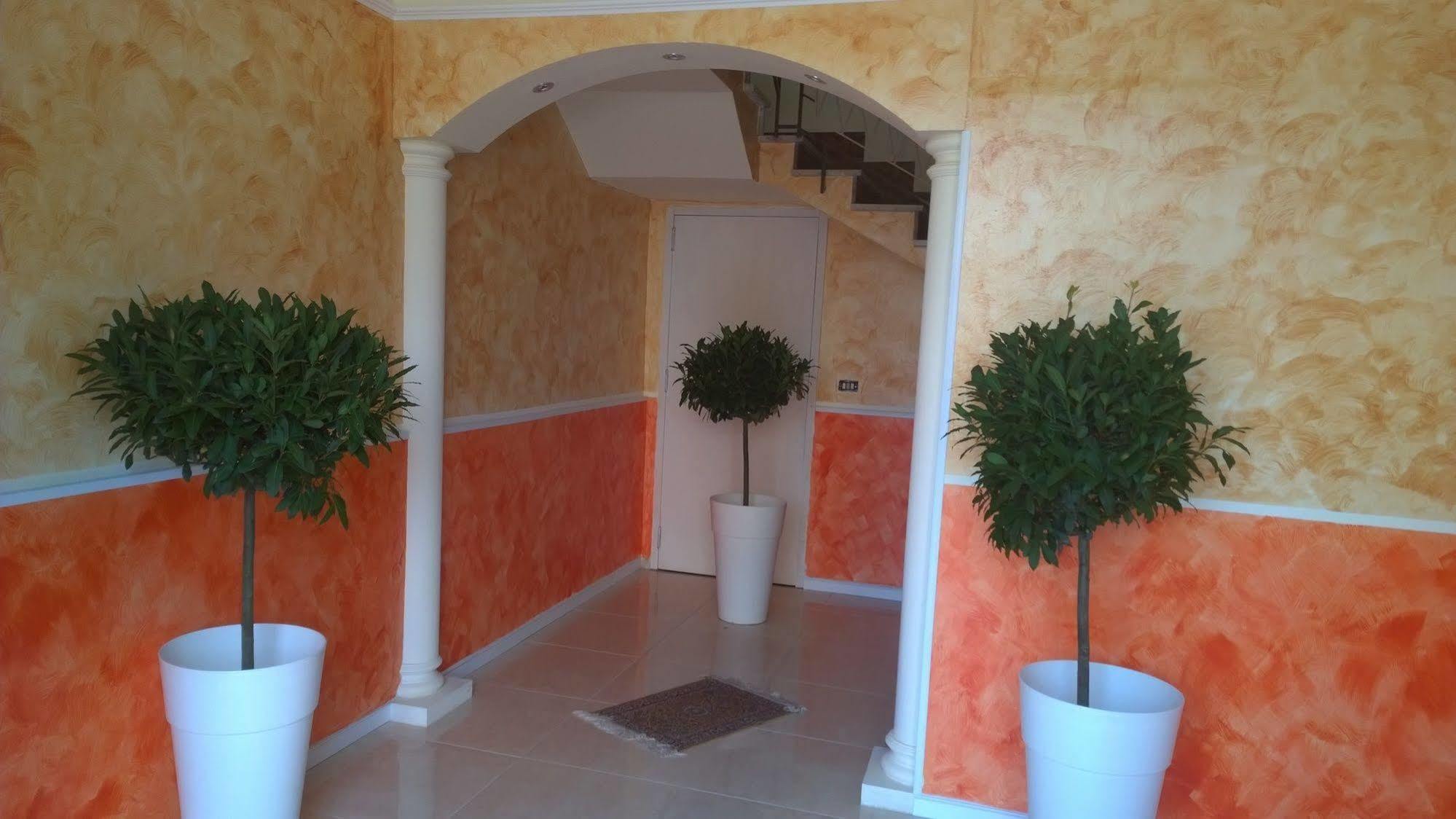 Bed & Breakfast Delle Palme Trapani Bagian luar foto