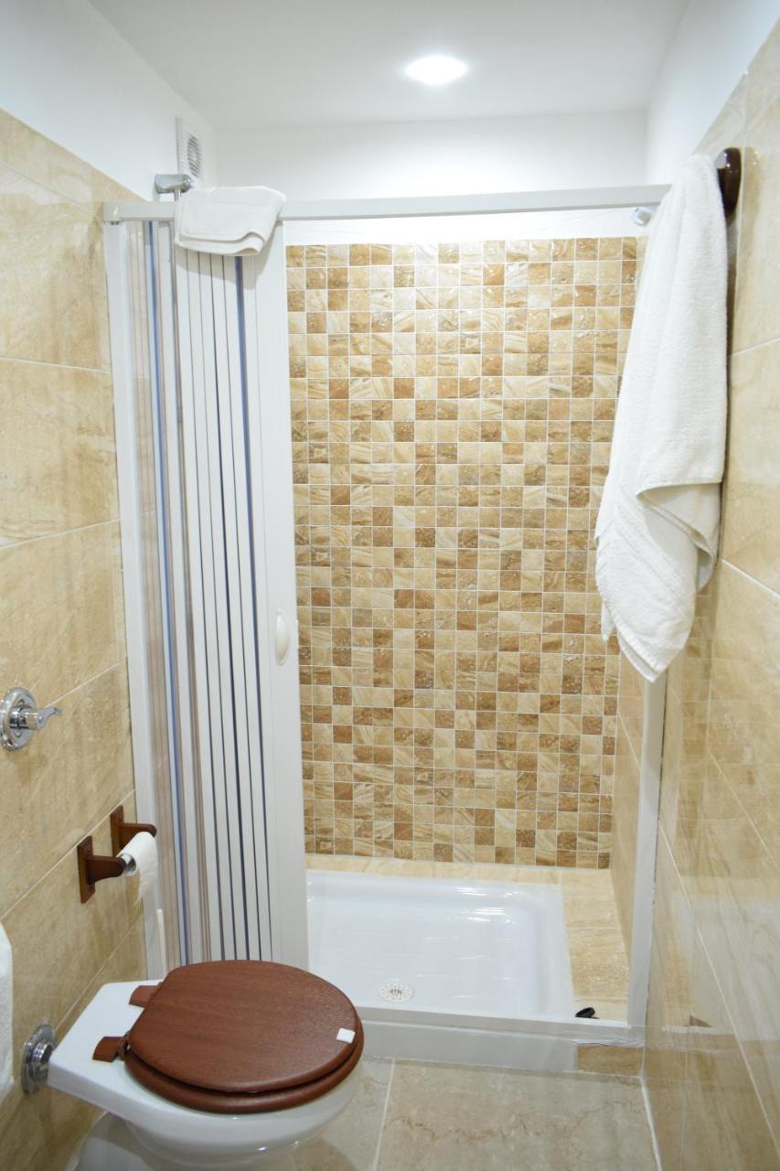 Bed & Breakfast Delle Palme Trapani Bagian luar foto